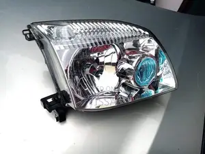 Nissan X Trail T30 Headlight