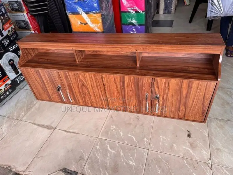 Modern 5 Ft Pantry Cupboard