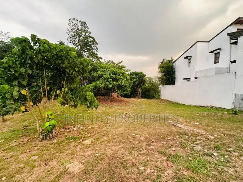 (AFA948) water Front 16 P Land for Sale at Battramulla