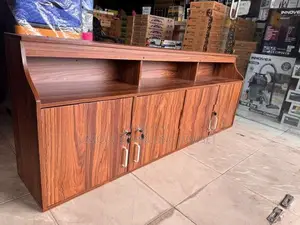 Modern 5 Ft Pantry Cupboard
