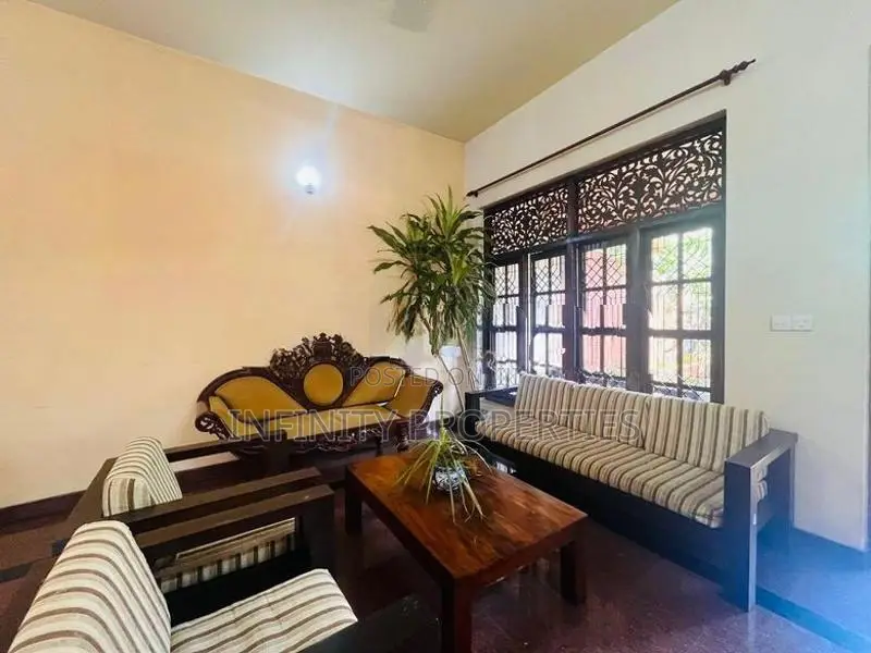 (AFA953) a Beautiful Two Storied Villa Sale at Battaramulla