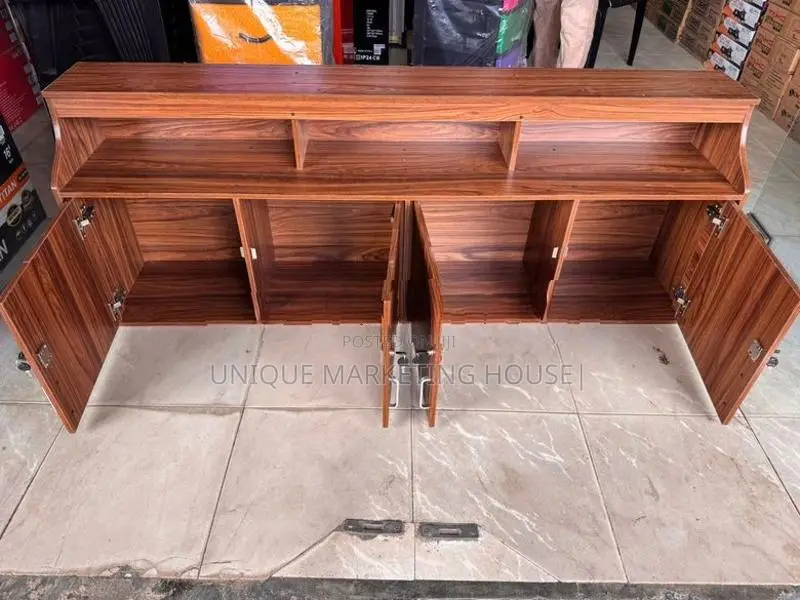 Modern 5 Ft Pantry Cupboard