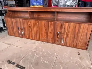 Modern 5 Ft Pantry Cupboard