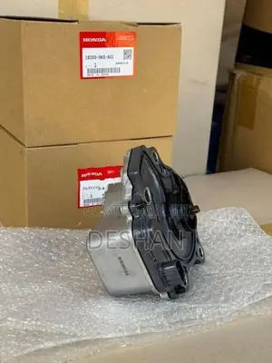Honda Engine Coolent pump water vezel gp5 grace