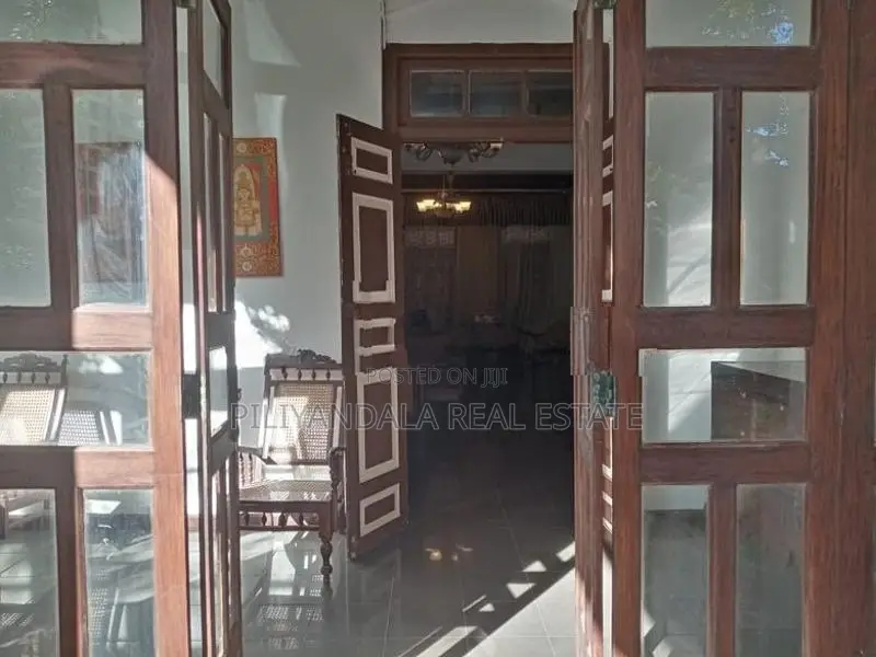 Antique වලව්ව Walauwa for Sale Galle Amabalangoda