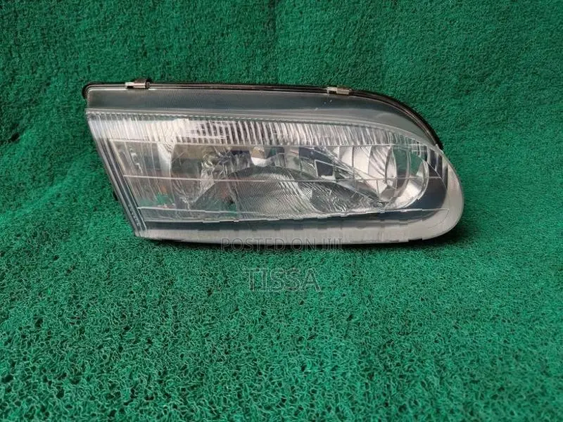 Nissan Presea PR11 Headlight