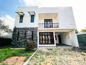 All Furniture With Luxury House Sale Athurugiriya