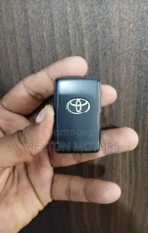 Toyota Pramio Smart Key