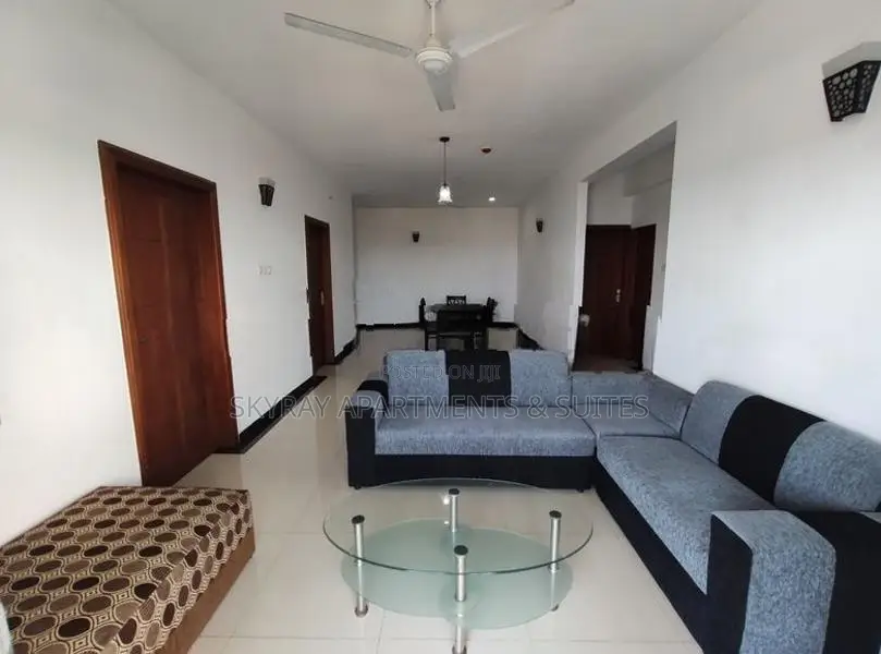 Holiday 3 Bedroom Furnished Apartment with Pool & GYM - Mount Lavinia