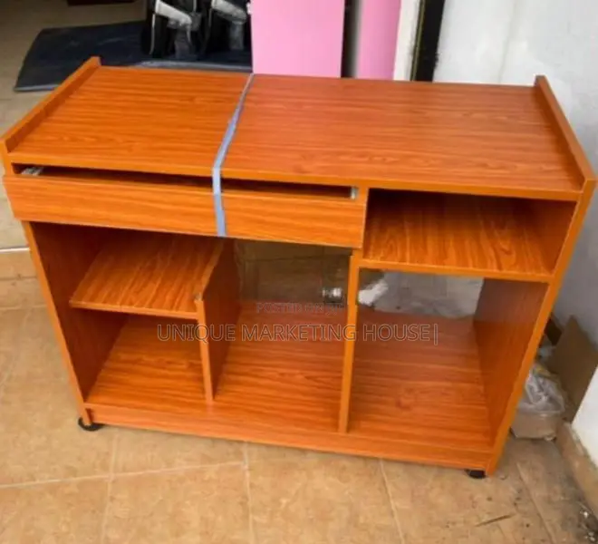 4ft Computer Table with Wheels