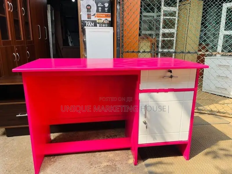 Modern 4x2 Pinky Study Table