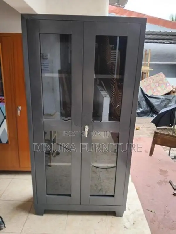 Cupboard 6ft *3ft