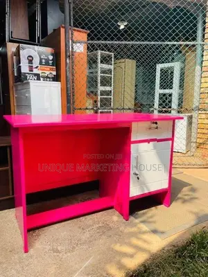 Modern 4x2 Pinky Study Table