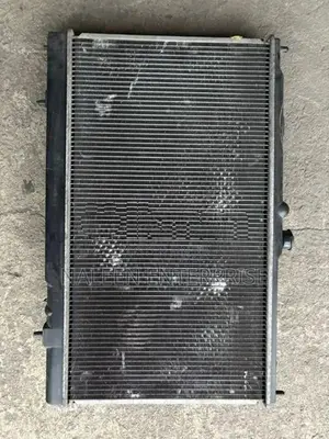 Mitsubishi Lancer CS2 Auto Radiator