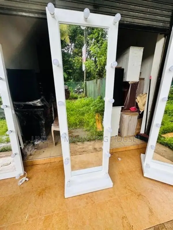 Modern Vanity Mirrors with Stand