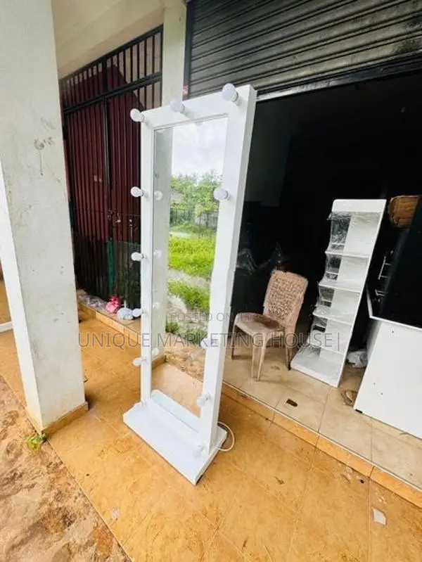 Modern Vanity Mirrors with Stand