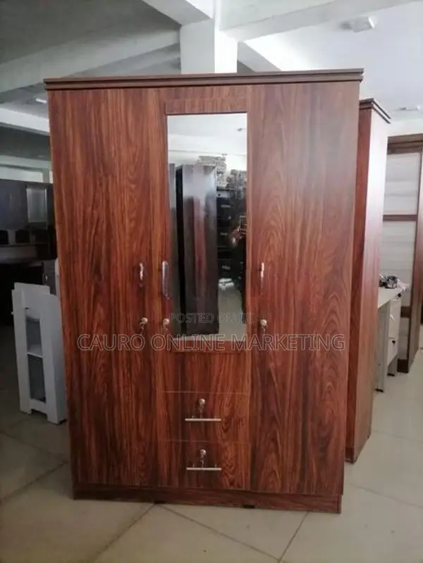 New 3 Door 6 X 4 Ft Melamine Wardrobe / Cupboard