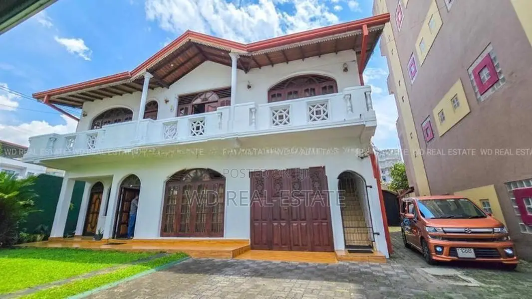 Dehiwala Galle Road Facing 17 Perch 8BR Luxury House For Sale