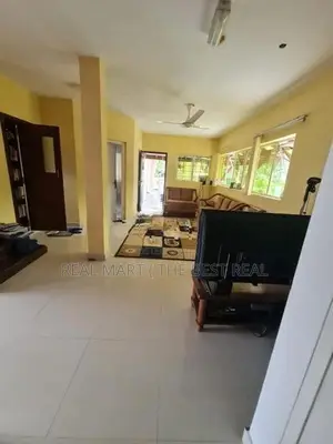 Horana : 4BR (18.3P) Luxury House for Sale in Millewa