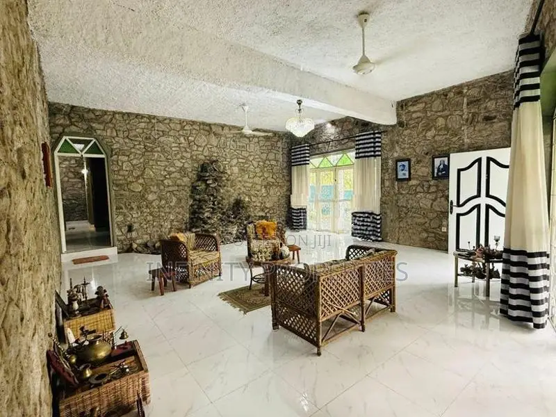 (AFA23) 02 Story House With 11.48 P Sale At Malabe