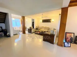 Super Luxury House for Sale Baththaramulla Ds2617