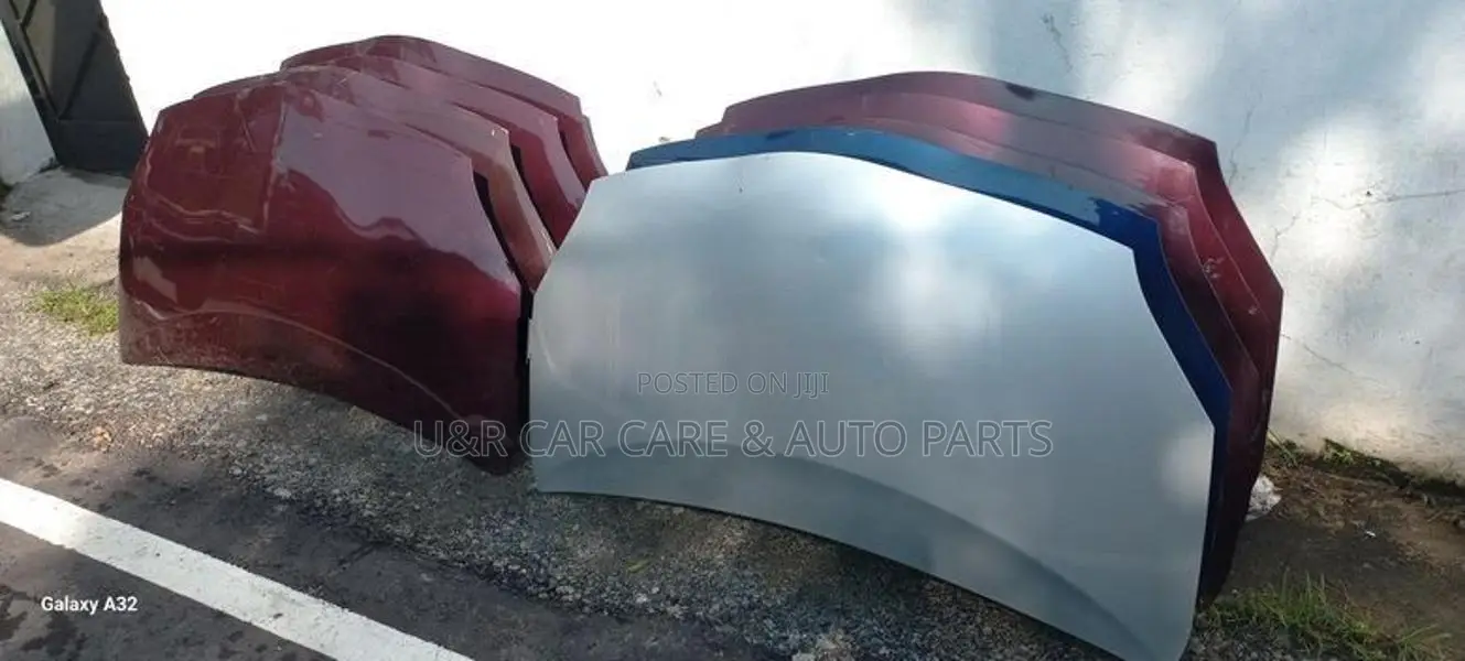 Toyota Prius Bonnet