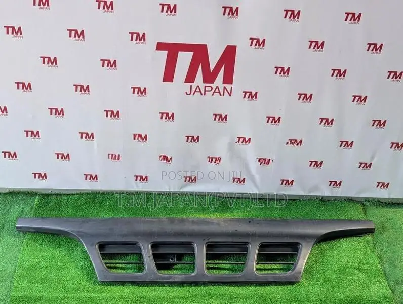Toyota Dyna | Hino Dutro Radiator Grill