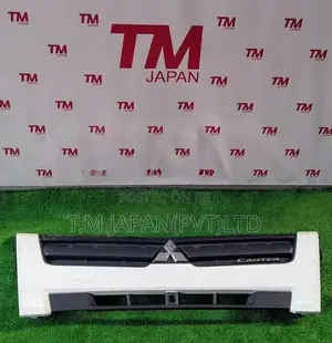 Mitsubishi Fuso Canter Radiator Grill