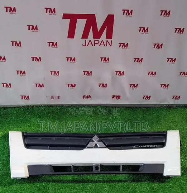 Mitsubishi Fuso Canter Radiator Grill
