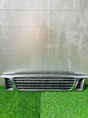 E24 Caravan VX Shell/Grill