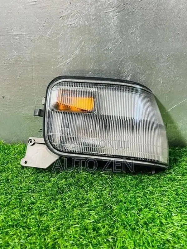 PO5 Parking Light Left Side