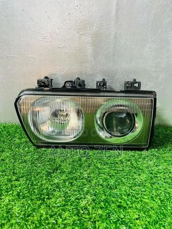 PO5 Headlight Left Side