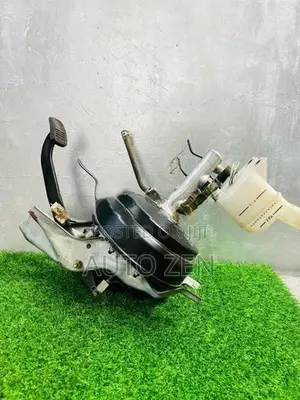 Dolphin / Hiace Brake Booster (double) Auto
