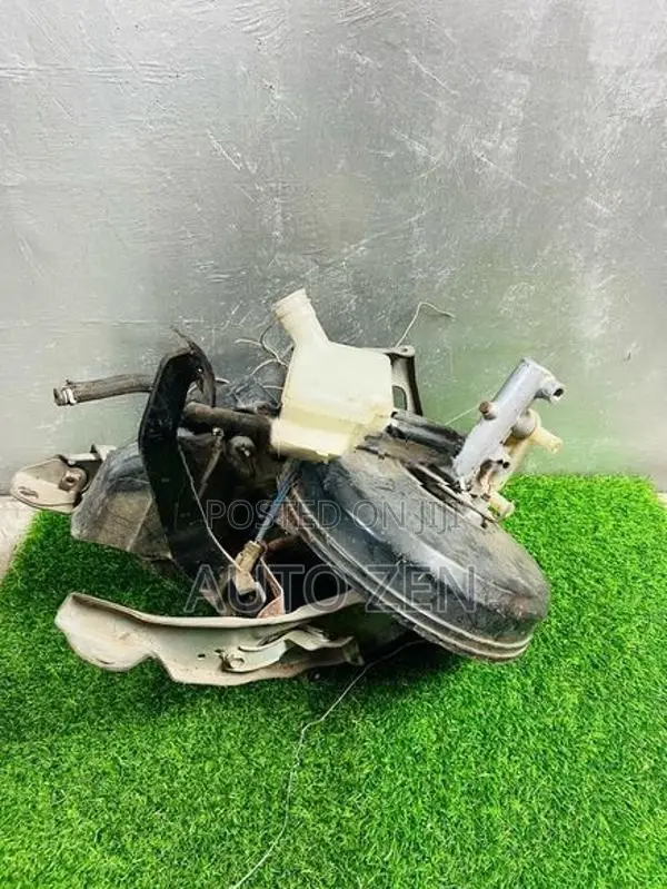 Dutro Brake Booster