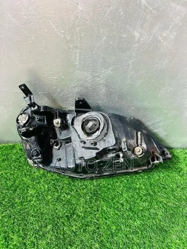 Civic ES1 Headlight Left Side
