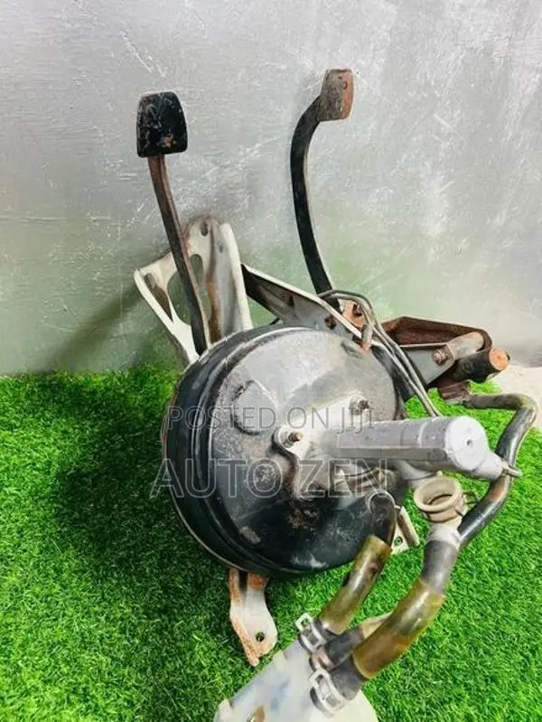 Dolphin Hiace Brake Booster (Double) Manual