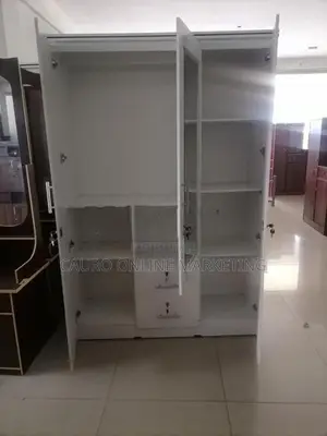 White Colour Large Cupboard 3 Door Wardrobe