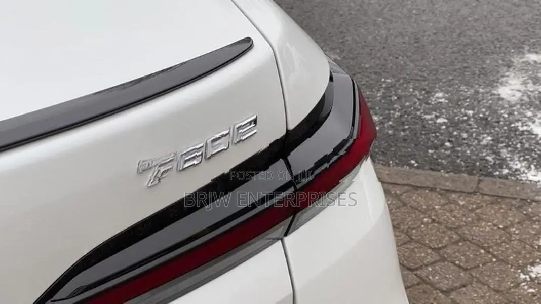 BMW 750iL 2025