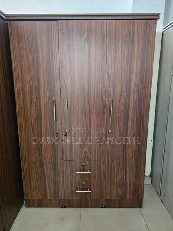 Melamine 3 Door Cupboard 6 X 4 Ft Wardrobe large