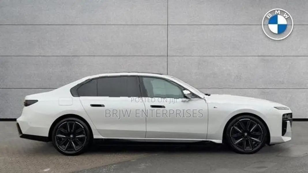 BMW 750iL 2025