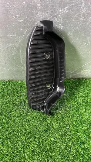 Dolphin Hiace Front Foot Upper Step