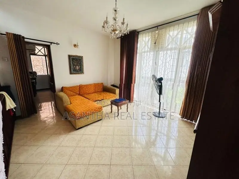 (NNI-40) 02 Story house at Ananda Balika Mw, Pagoda Rd Nugegoda
