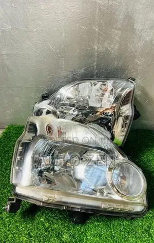 X-Trail NT31 Headlight