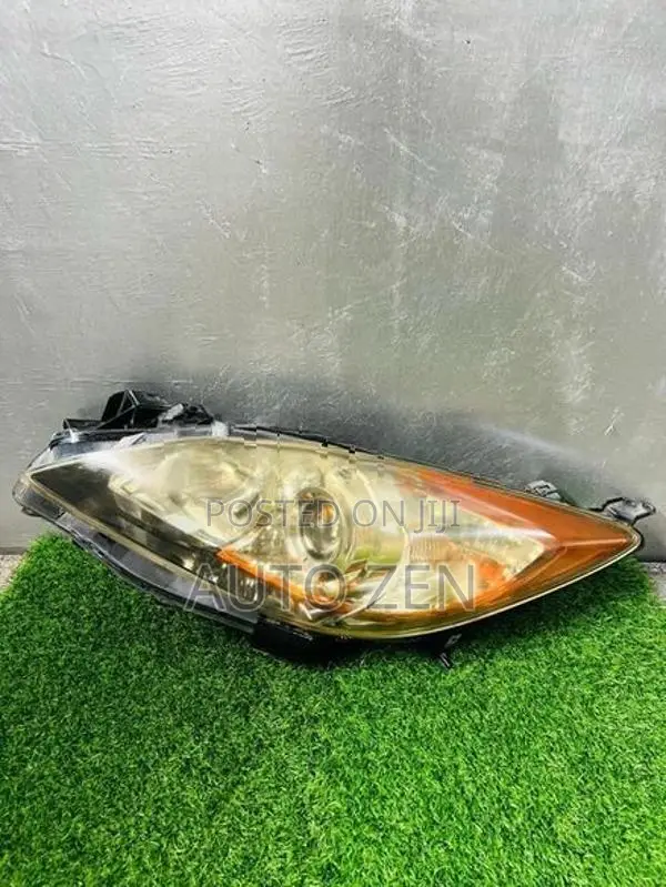 Mazda 3 2012mdl Headlight