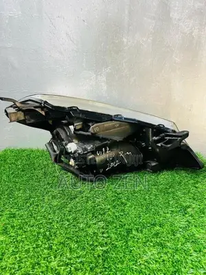 Vitz KSP130 2012mdl Headlight