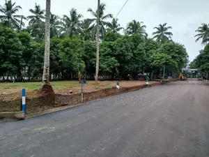 Land In Yakkala Town