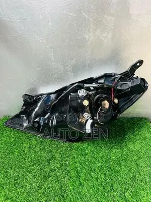 Vitz KSP130 2012mdl Headlight