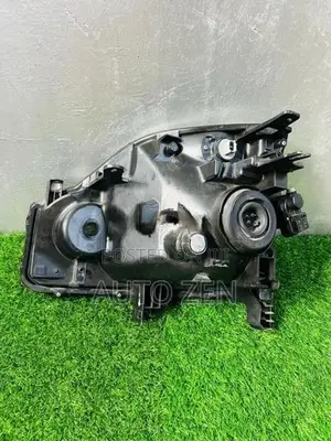 X-Trail NT31 Headlight