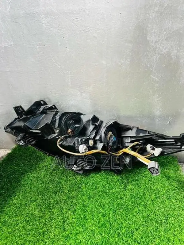 Mazda 3 2012mdl Headlight