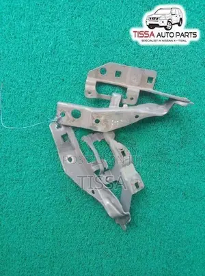 Nissan X Trail T30 Bonnet Hinges